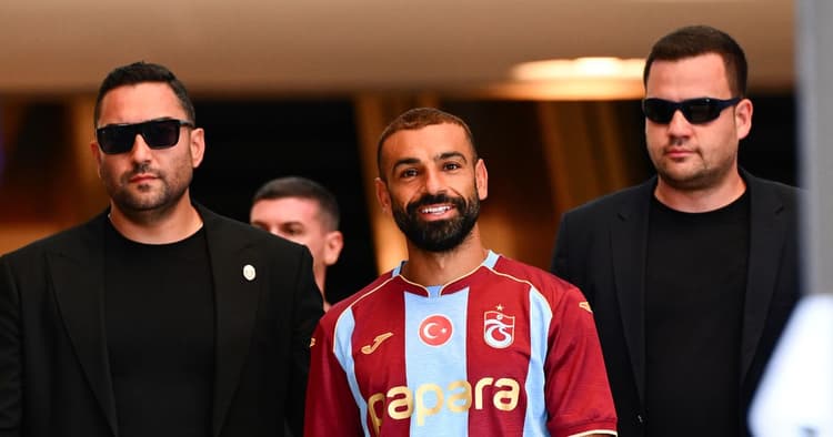 Mohamed Salah's staggering new salary revealed as Liverpool hero agrees special clause