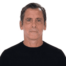Quique Sanchez Flores portrait