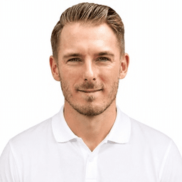 Tobias Strobl portrait