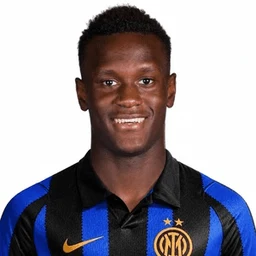 J. Iddrissou portrait