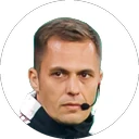Referee Robert Hartmann